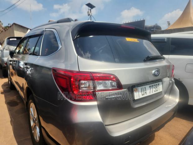 Subaru Outback 2016 Silver