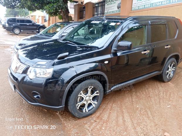 Nissan X-Trail 2012 Black