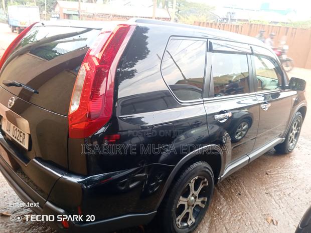Nissan X-Trail 2012 Black