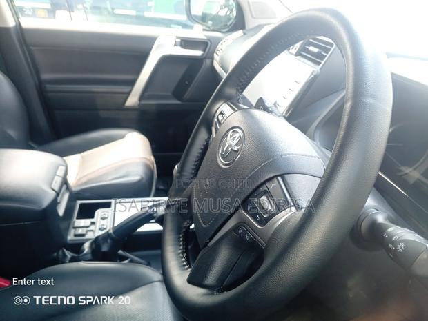 Toyota Land Cruiser 2022 Black