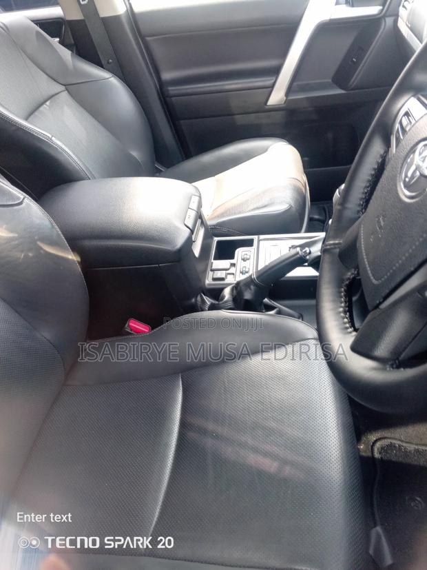 Toyota Land Cruiser 2022 Black