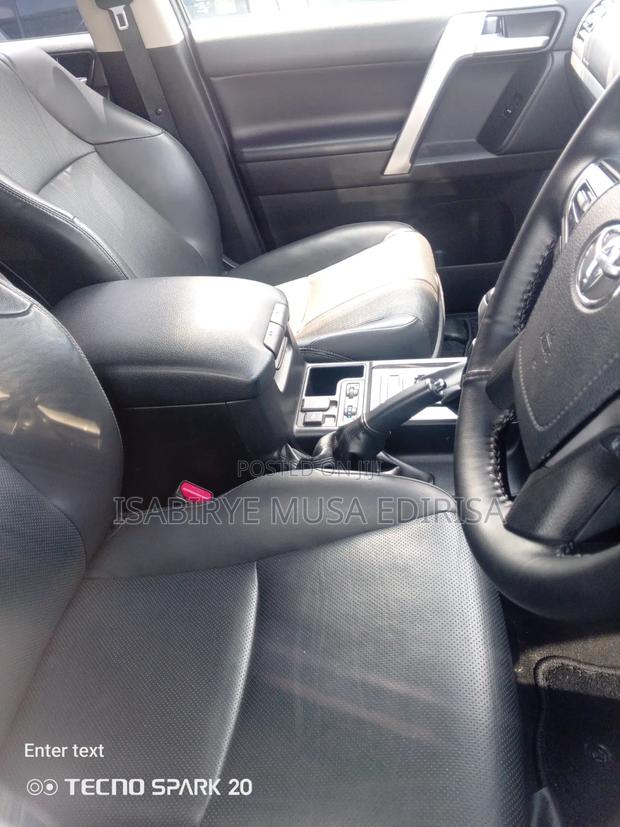 Toyota Land Cruiser 2022 Black