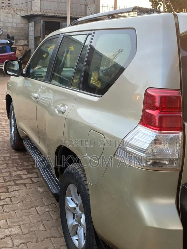 Toyota Land Cruiser Prado 2012 Silver