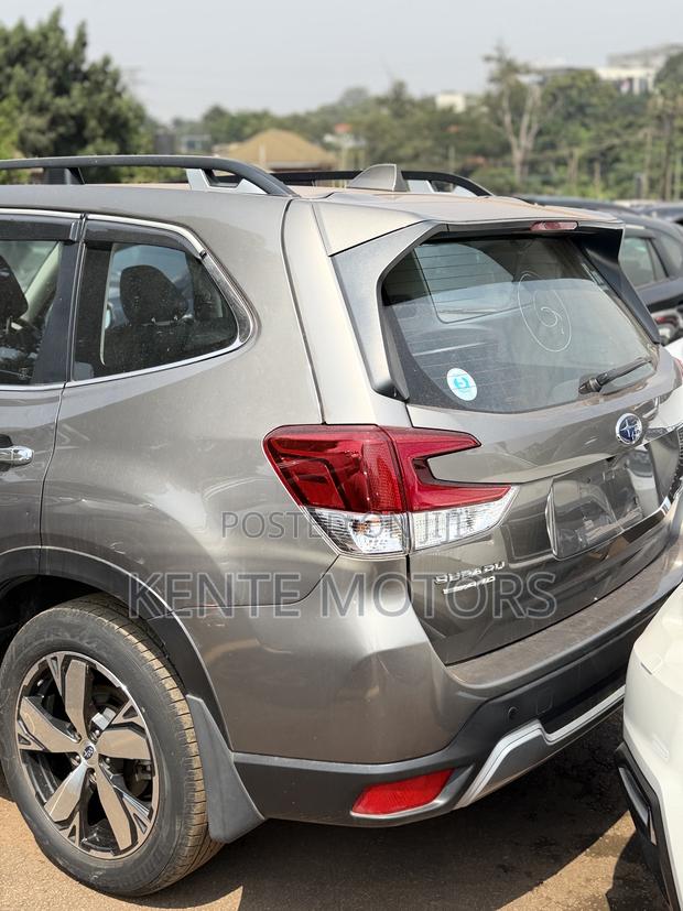 Subaru Forester Limited AWD 2019 Gold