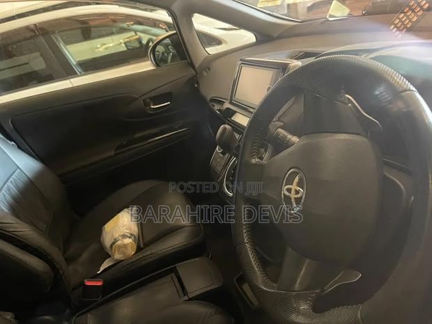 Toyota Wish 2012 White
