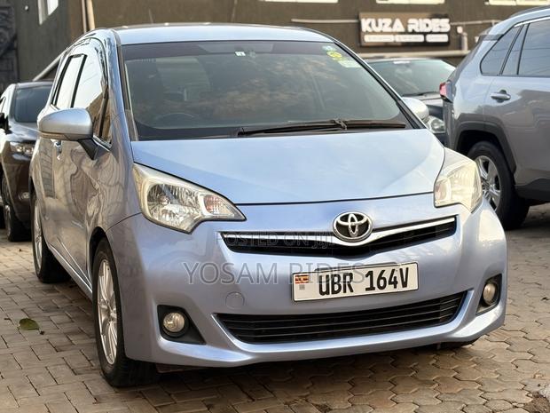 Toyota Ractis 1.5 FWD 2011 Blue