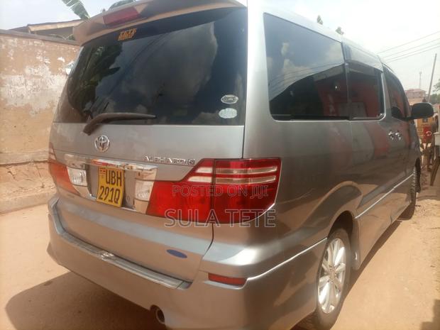 Toyota Alphard 2.4 Petrol FWD 2008 Silver