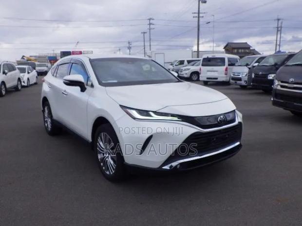 Toyota Harrier 2.0 2021 Pearl
