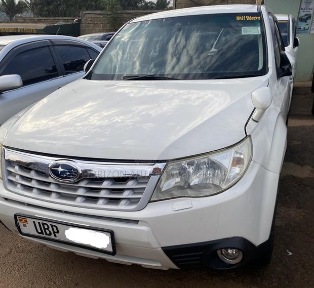 Subaru Forester 2010 Off white