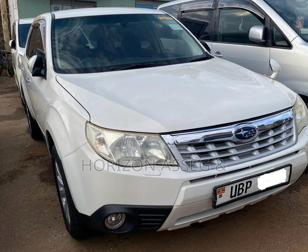Subaru Forester 2010 Off white