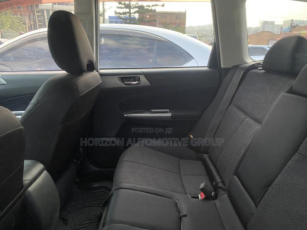 Subaru Forester 2010 Off white