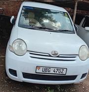 Toyota Sienta 2008 White for sale