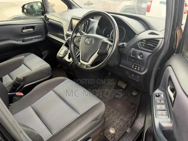 Toyota Noah 2015 Black