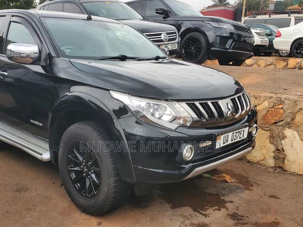 Mitsubishi L200 2018 Black