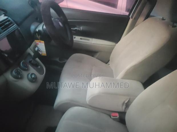 Toyota Sienta 2008 Silver