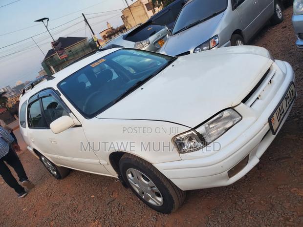 Toyota Carib 2003 White