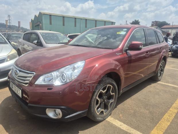 Subaru Outback 2011 Red