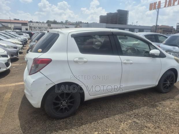 Toyota Vitz 2011 White