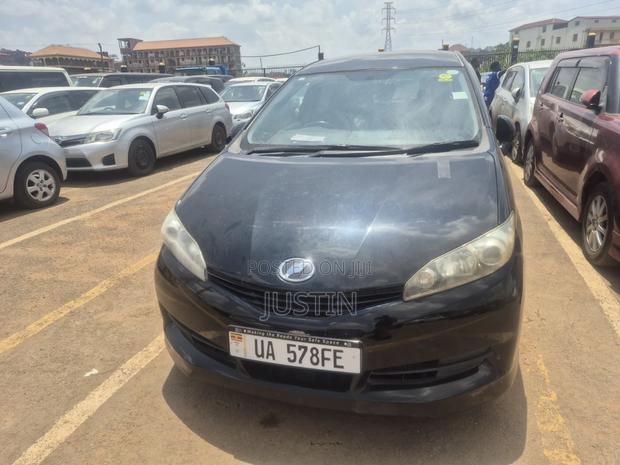 Toyota Wish 2012 Black