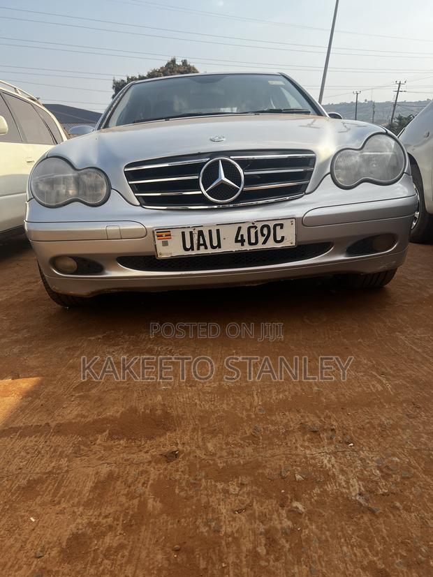 Mercedes-Benz C200 2003 Silver