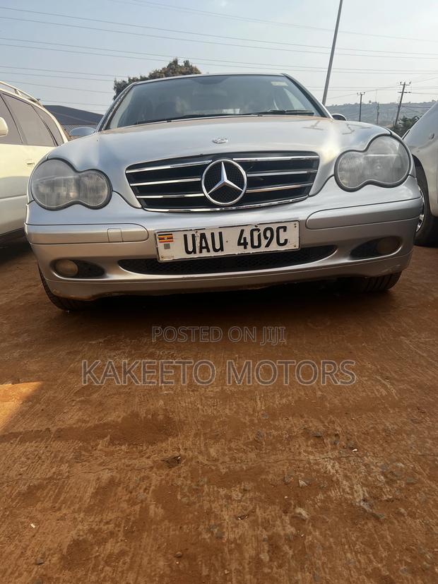 Mercedes-Benz C200 2003 Silver
