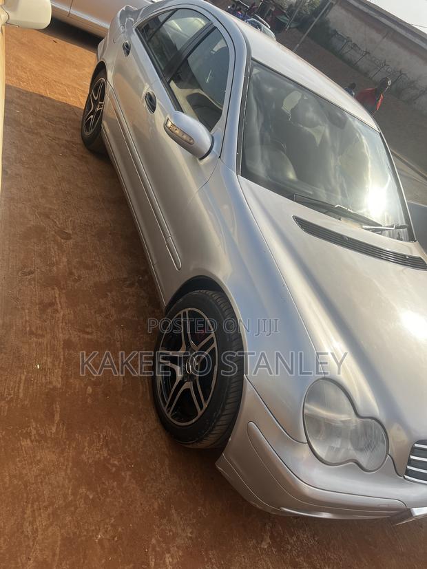 Mercedes-Benz C200 2003 Silver