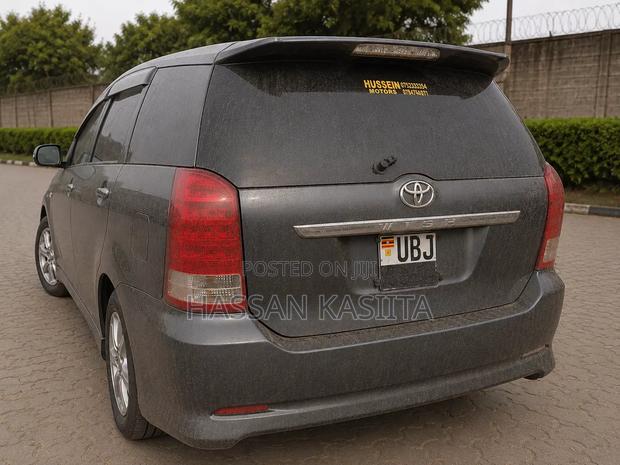 Toyota Wish 2008 Gray