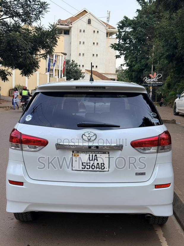 Toyota Wish 2009 White