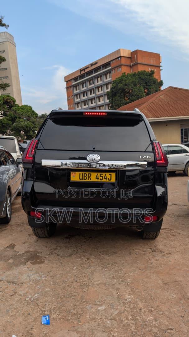 Toyota Land Cruiser Prado 2015 Black