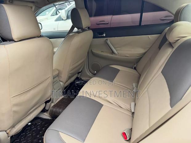 Toyota Premio 2006 Gold