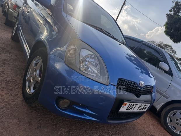 Toyota Vitz 1.3 FWD 5dr 2000 Blue