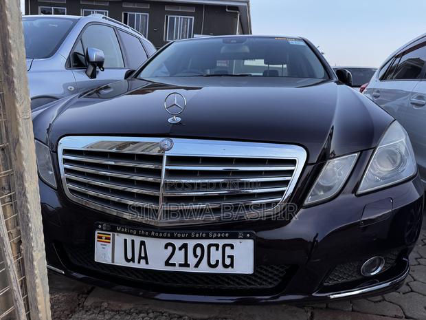 Mercedes-Benz E300 2010 Black