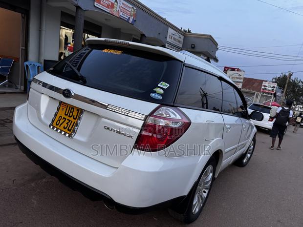 Subaru Outback 2008 White