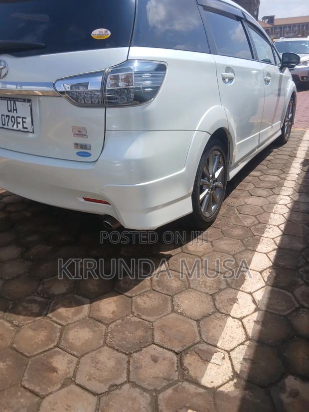 Toyota Wish 2013 White