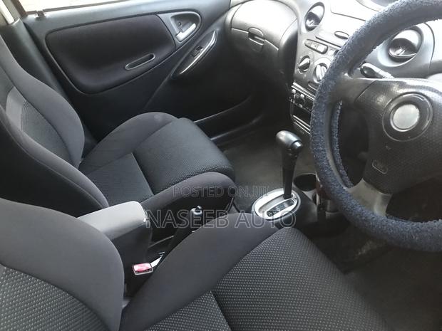 Toyota Vitz 2005 Silver
