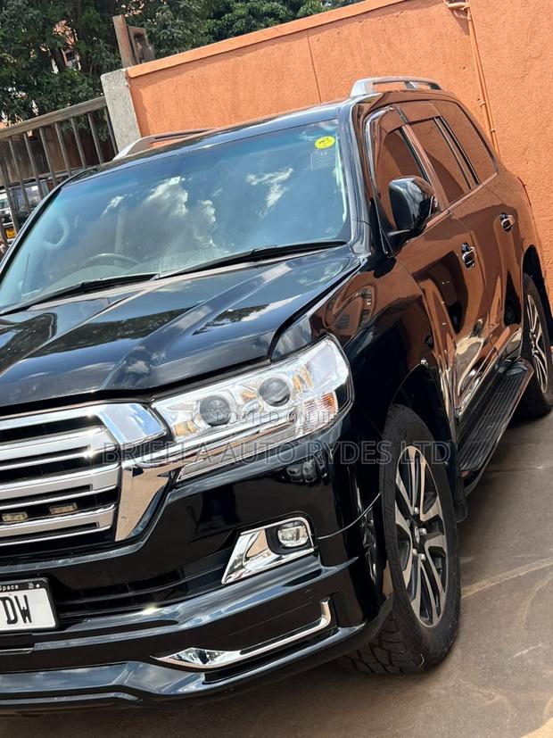 Toyota Land Cruiser Prado 2010 Matt Black