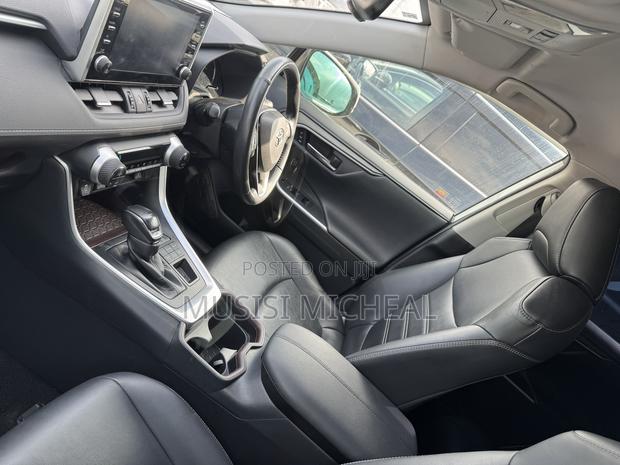 Toyota RAV4 Adventure AWD 2020 White