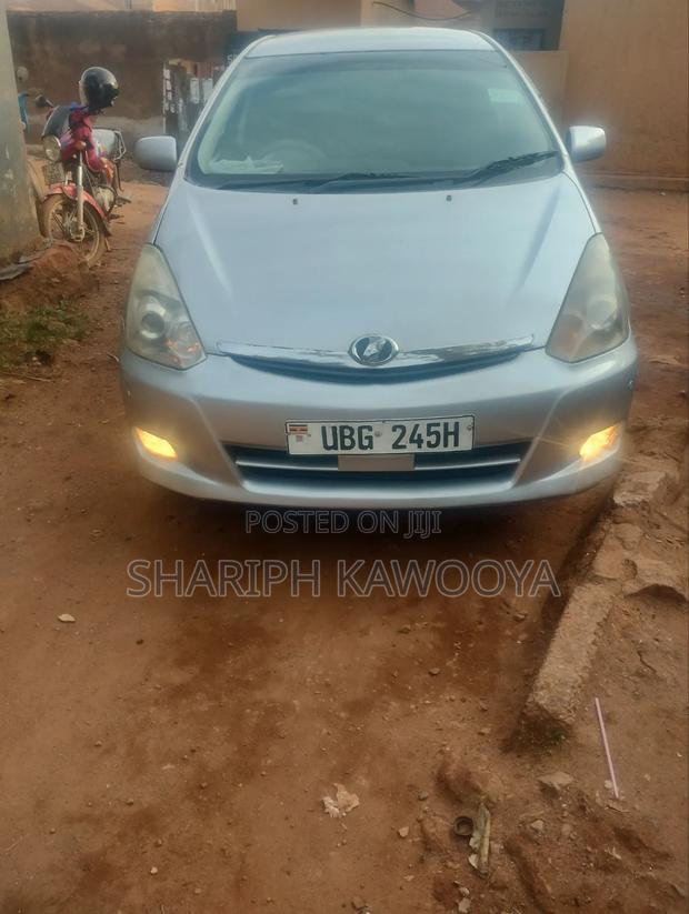 Toyota Wish 2007 Silver