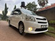 Toyota Noah 2.0 143hp FWD (8 Seater) 2009 White for sale