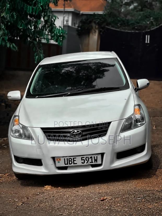 Toyota Blade 2007 White