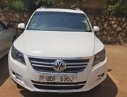 Volkswagen Tiguan SE 2010 White for sale