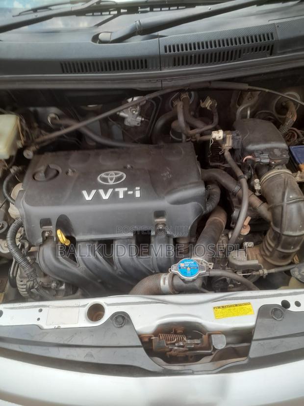 Toyota IST 2006 Silver