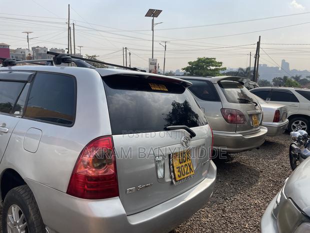 Toyota Corolla Fielder 2006 Silver