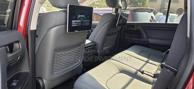 Toyota Land Cruiser 2020 Red