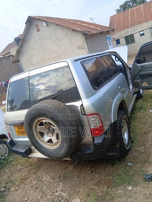 Nissan Patrol 2003 Silver