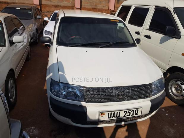 Toyota Probox 2002 White