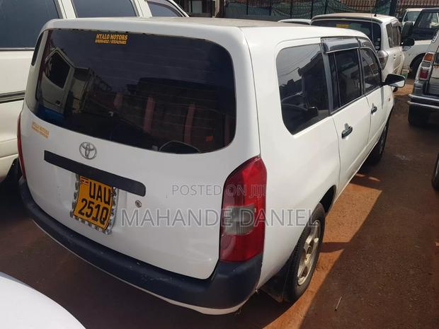 Toyota Probox 2002 White