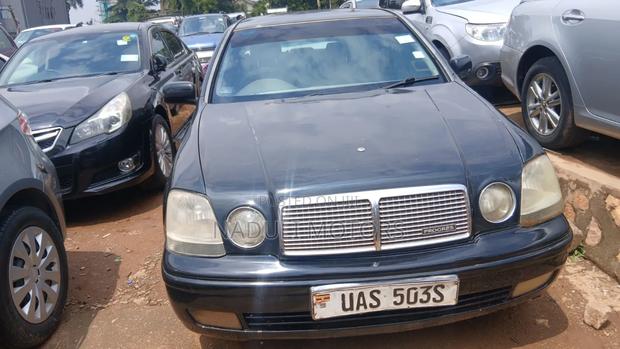Toyota Progress 2003 Black
