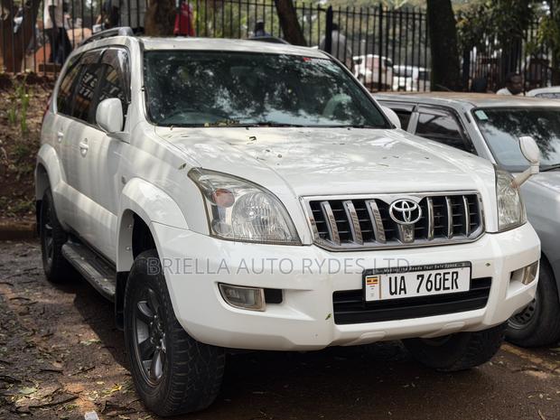 Toyota Land Cruiser Prado 2009 White