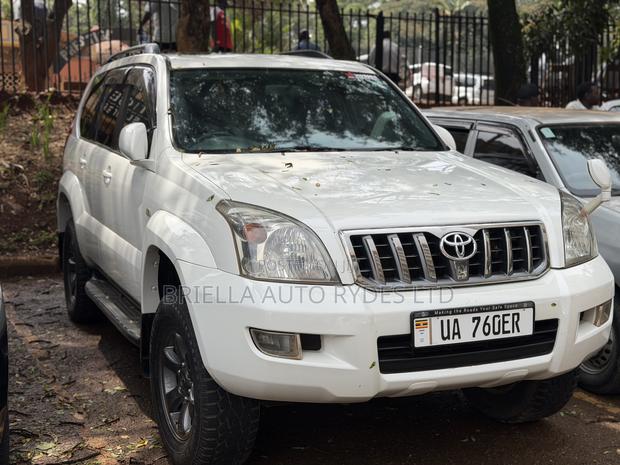 Toyota Land Cruiser Prado 2009 White